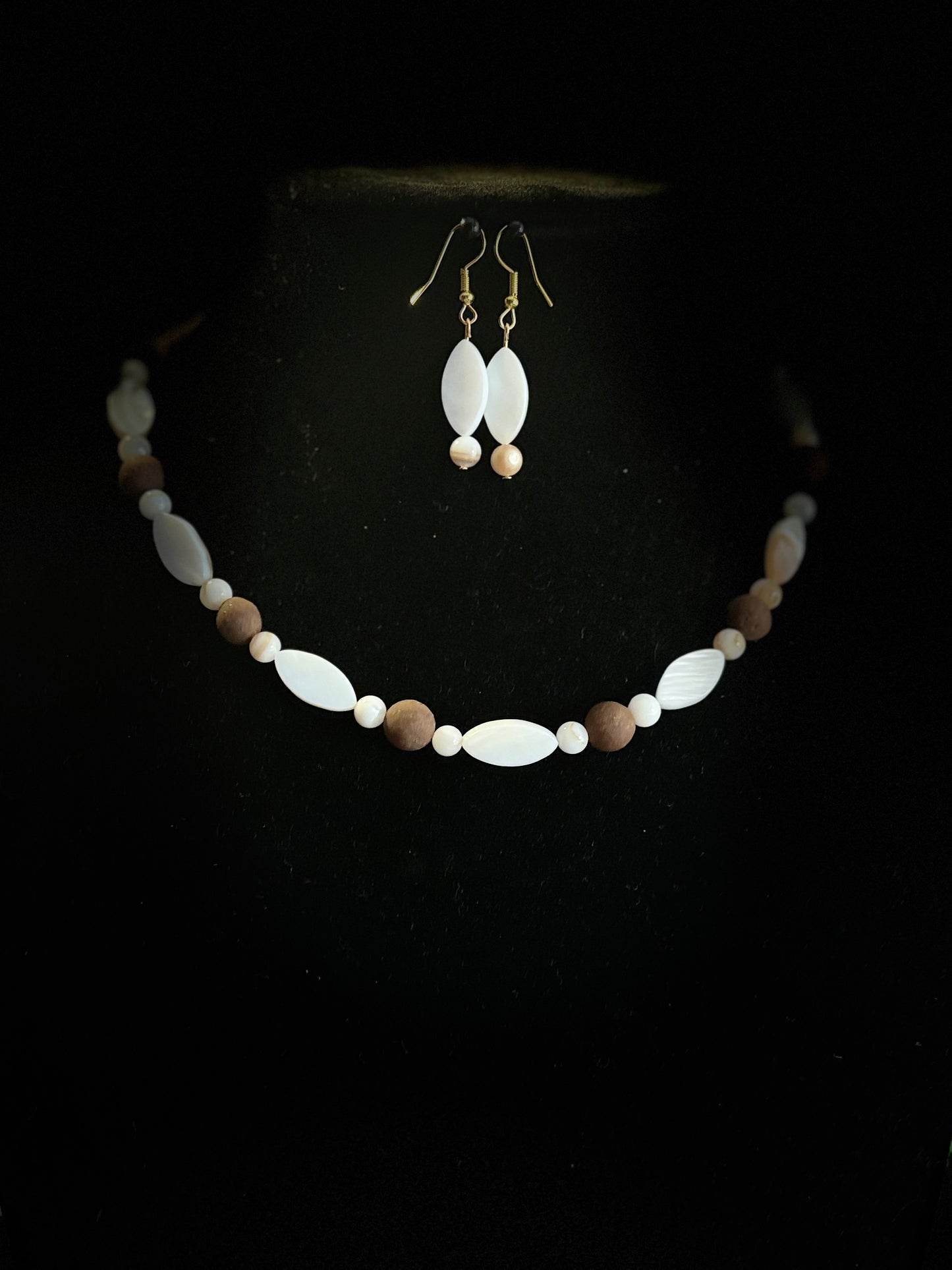 Mahlab Necklace Set