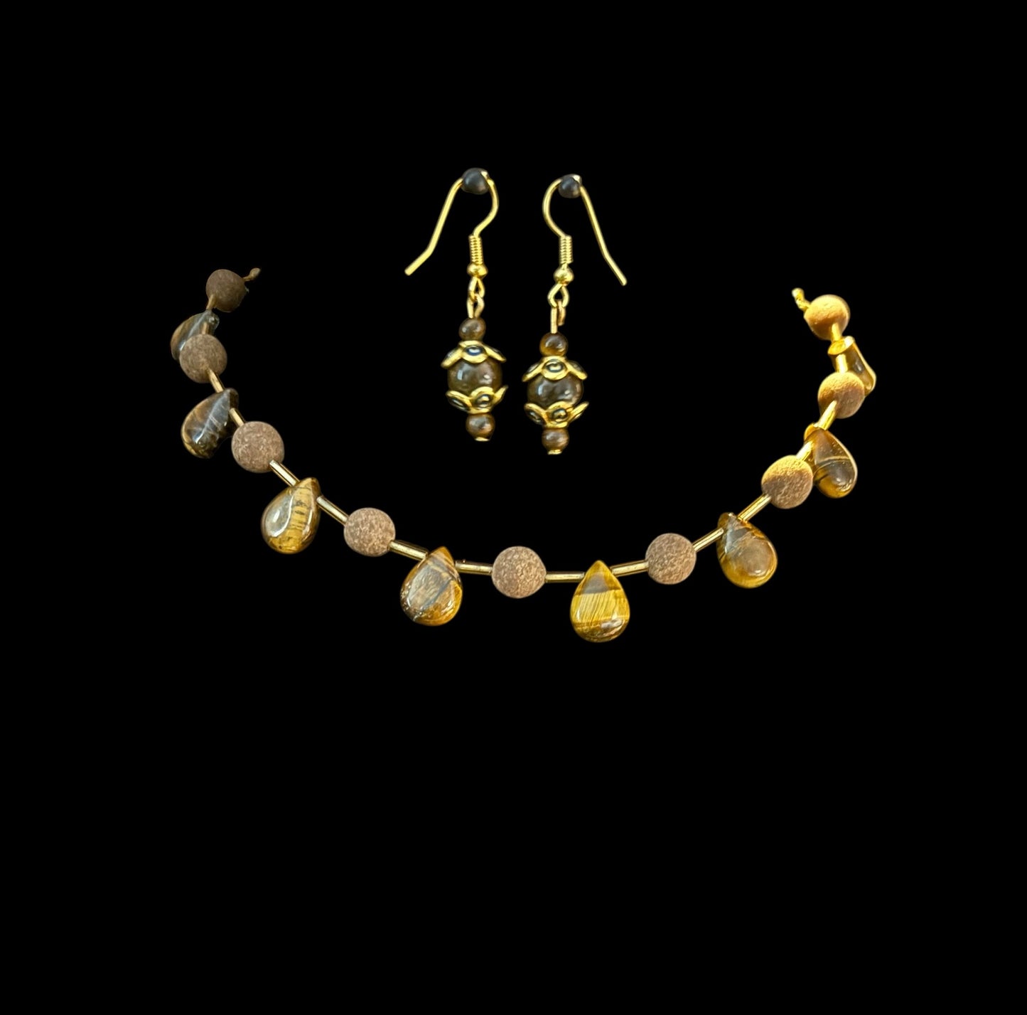 Mahlab Necklace Set