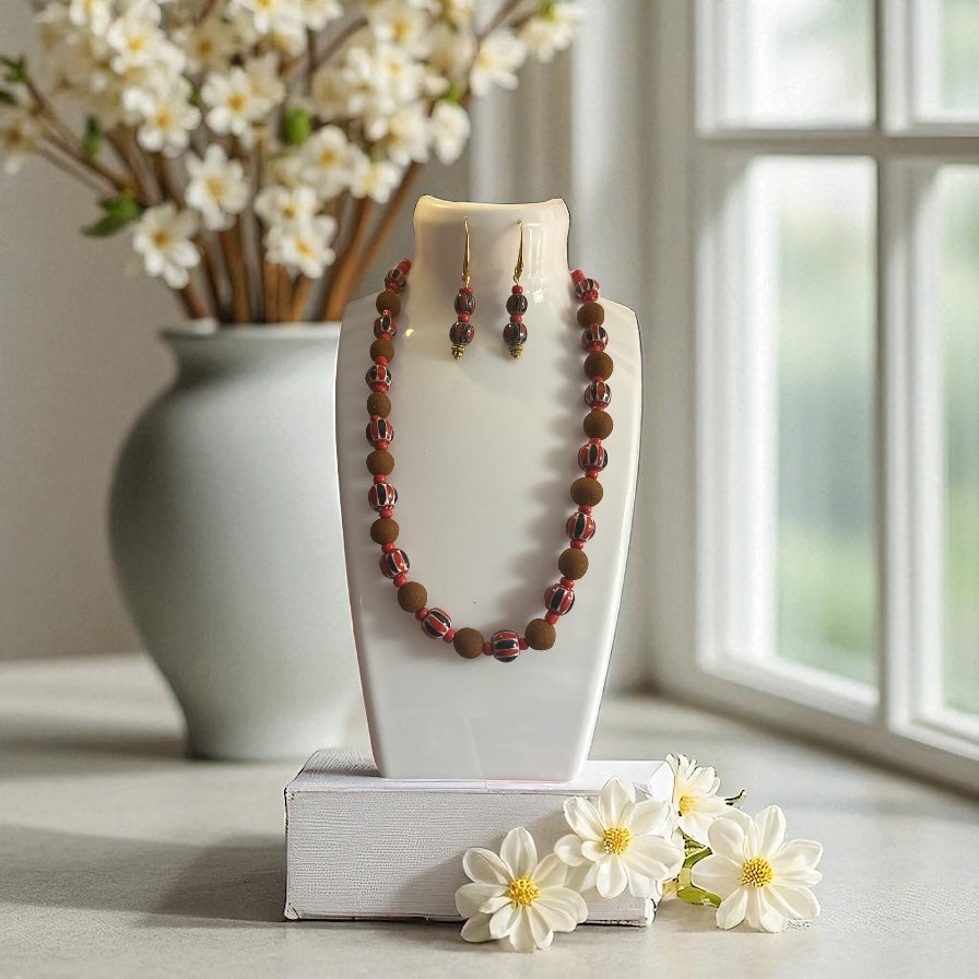 Mahlab Necklace Set