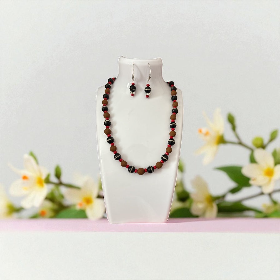 Mahlab Necklace Set