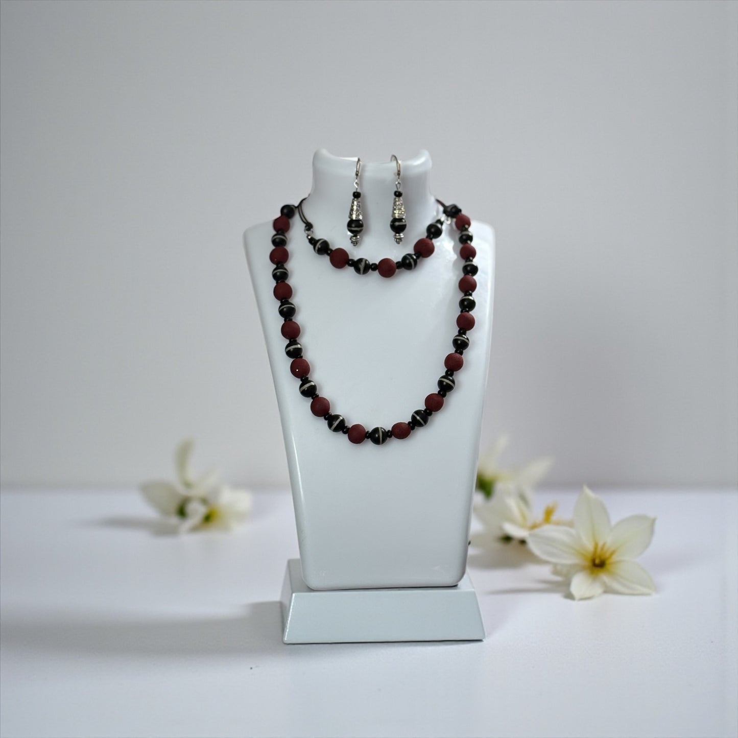 Mahlab Necklace Set
