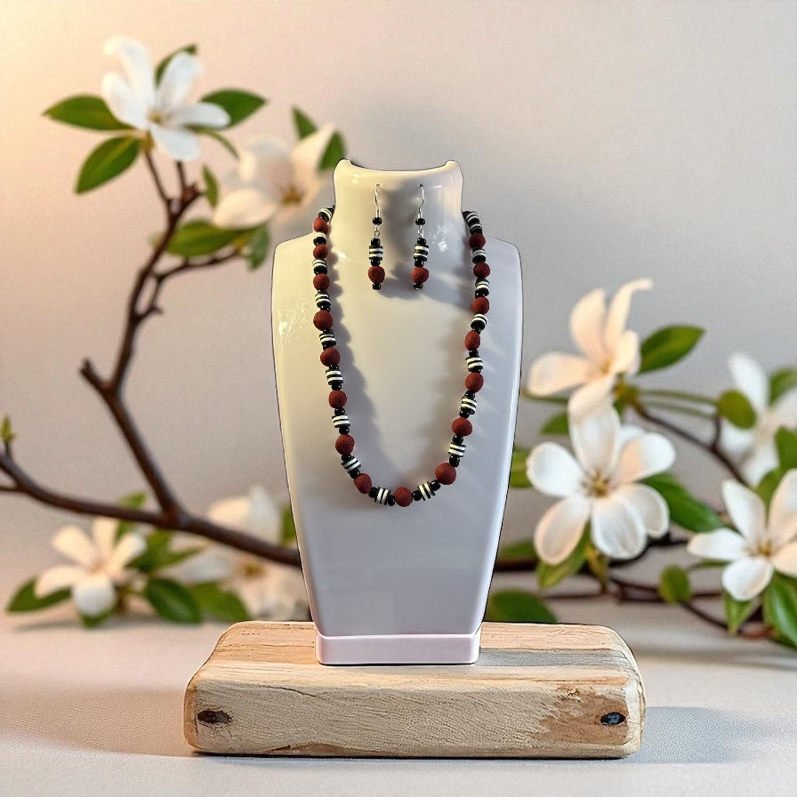 Mahlab Necklace Set