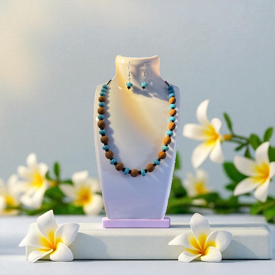 Mahlab Necklace Set