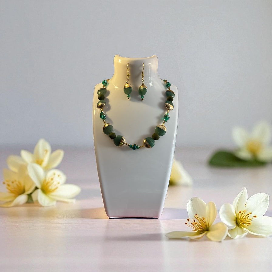 Mahlab Necklace Set