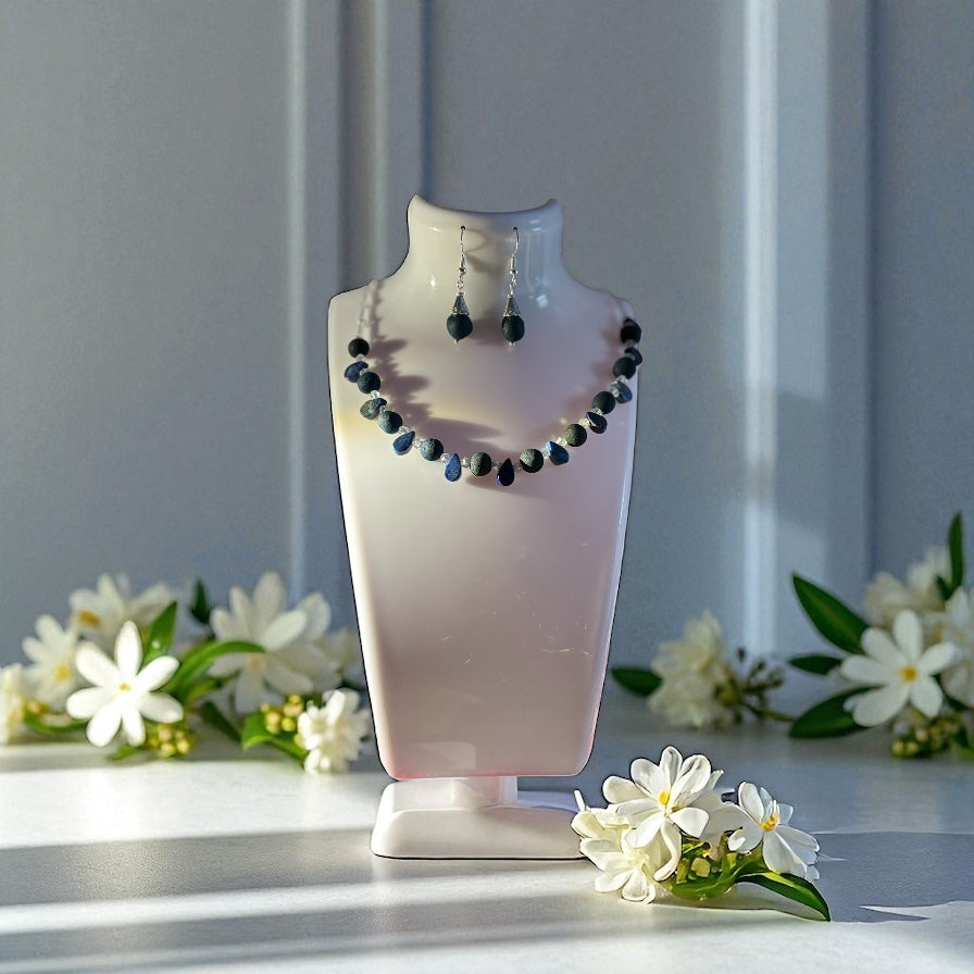 Mahlab Necklace Set