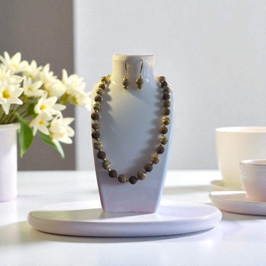 Mahlab Necklace Set